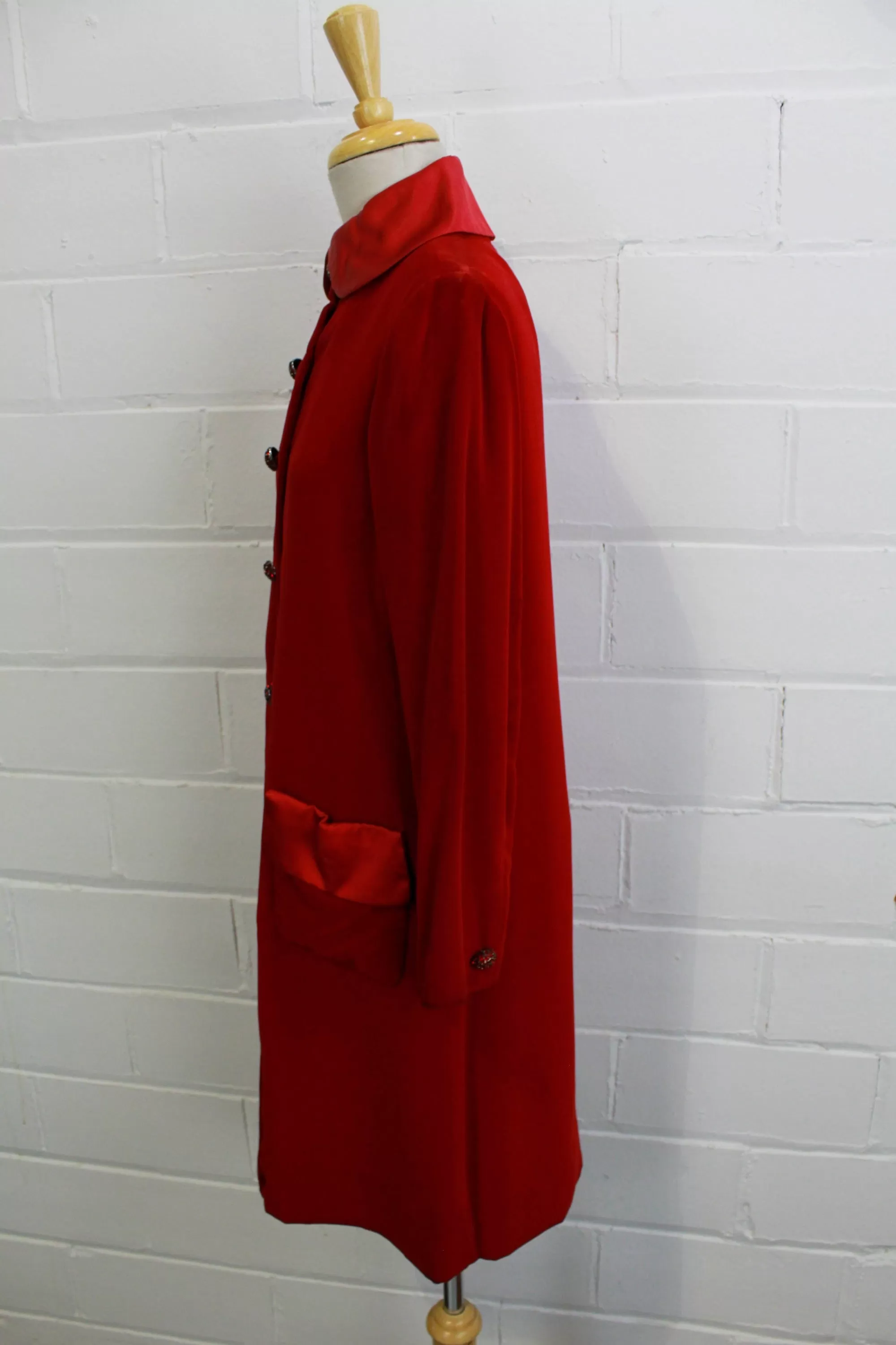 1960s Red Velvet Dress with Peter Pan Collar, Medium