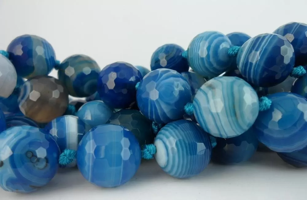 Agate  Gemstone Beads, FULL STRAND Blue and White Agate 18 mm Disco Faceted Gemstone Round Beads 15.5 inches T015