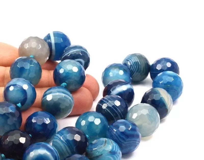 Agate  Gemstone Beads, FULL STRAND Blue and White Agate 18 mm Disco Faceted Gemstone Round Beads 15.5 inches T015