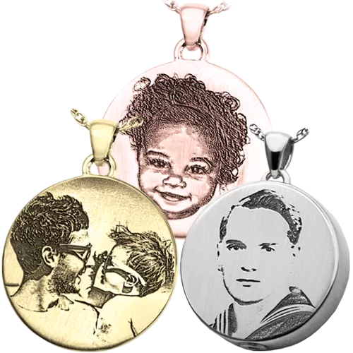 B&B 3D Photo Round Pendant