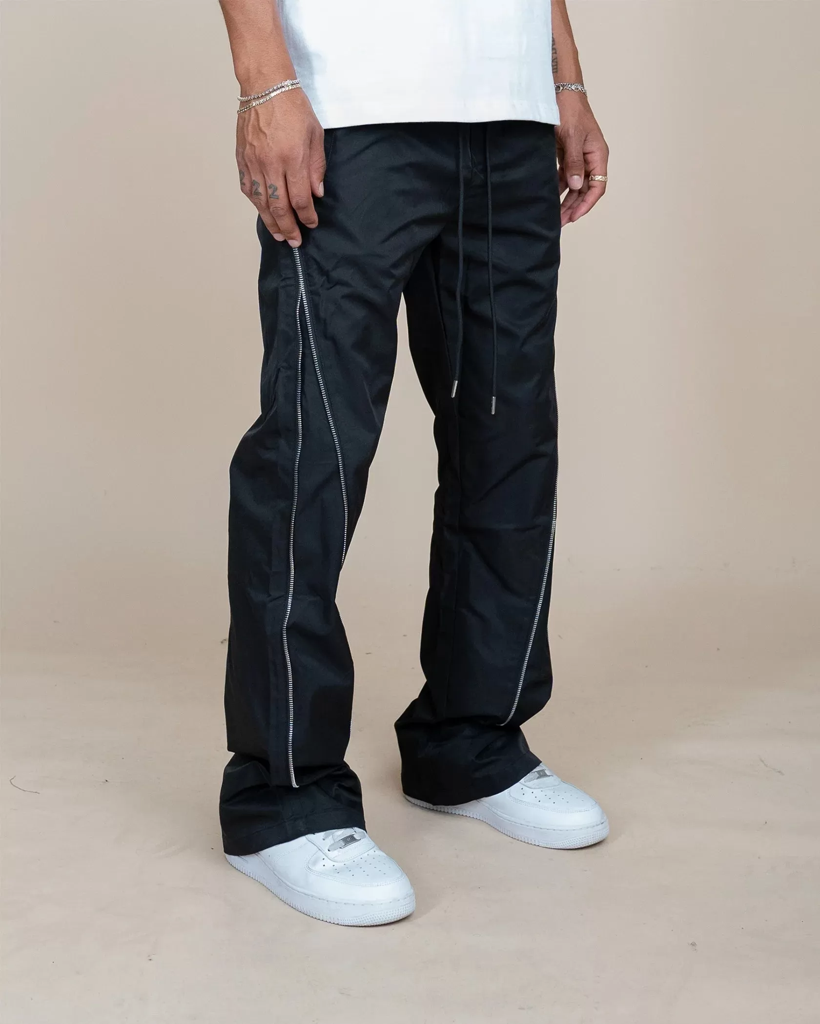 EPTM NYLON ZIP FLARED PANTS BLACK