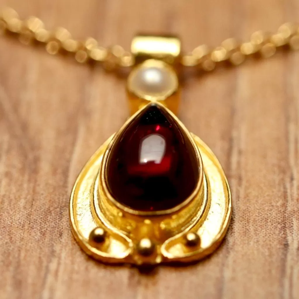 Garnet Lamplight Necklace