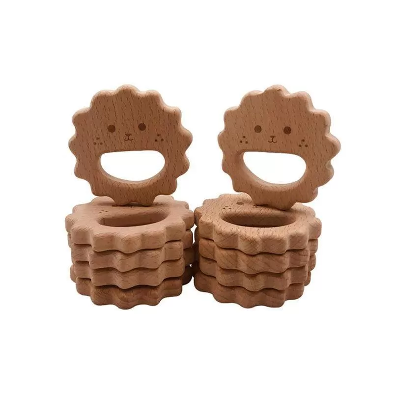 Hot Baby Teether Wooden Animal Pacifier Pendant Leaves Beech Squirrel Rodent Baby Gym Accessories Tooth Pendant Nursing Toy Gift