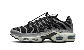 Nike Air Max Plus Lace Toggle Black Grey