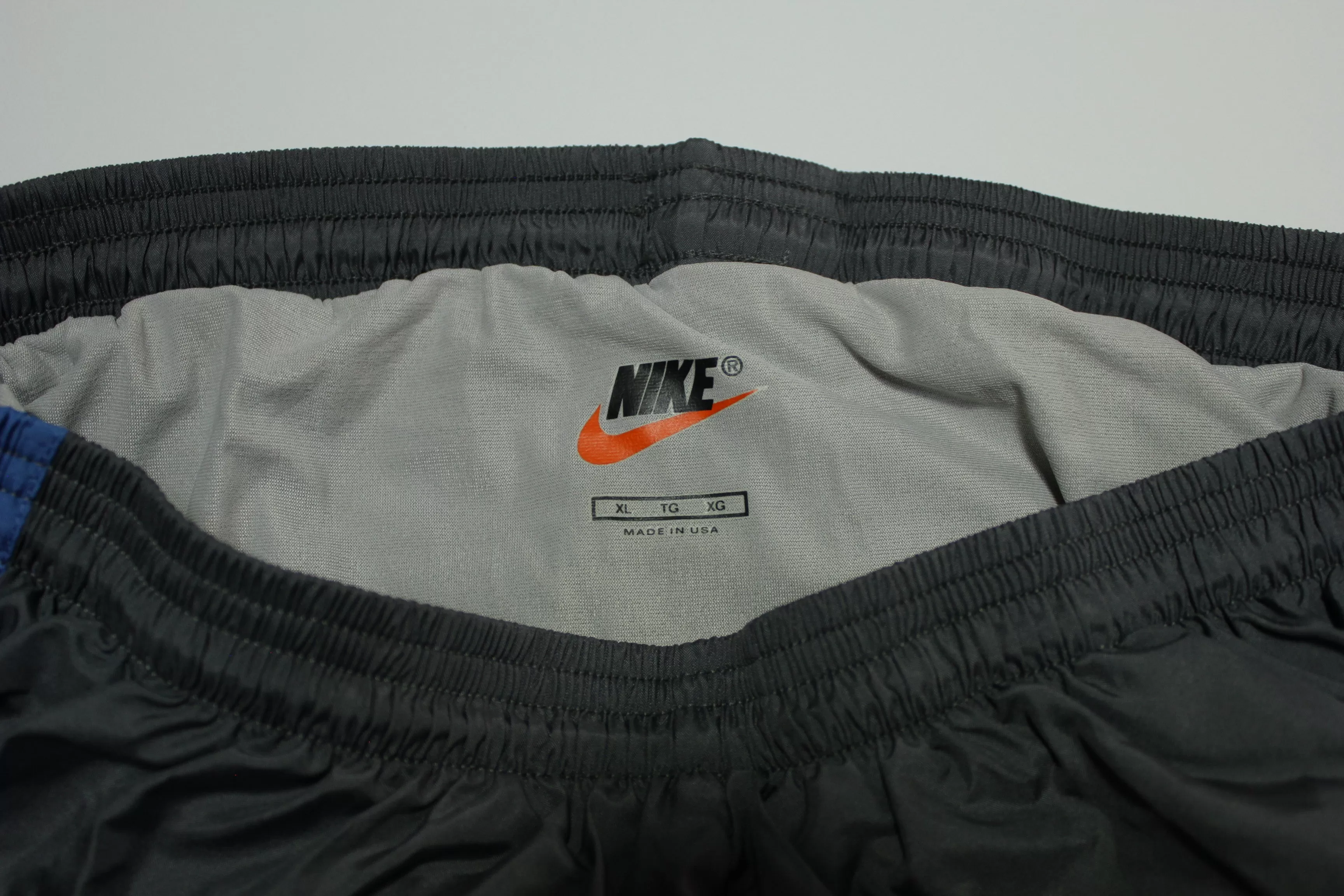 Nike Vintage Running Shorts Cascade High Cut Split 90s USA Track Pro Marathon