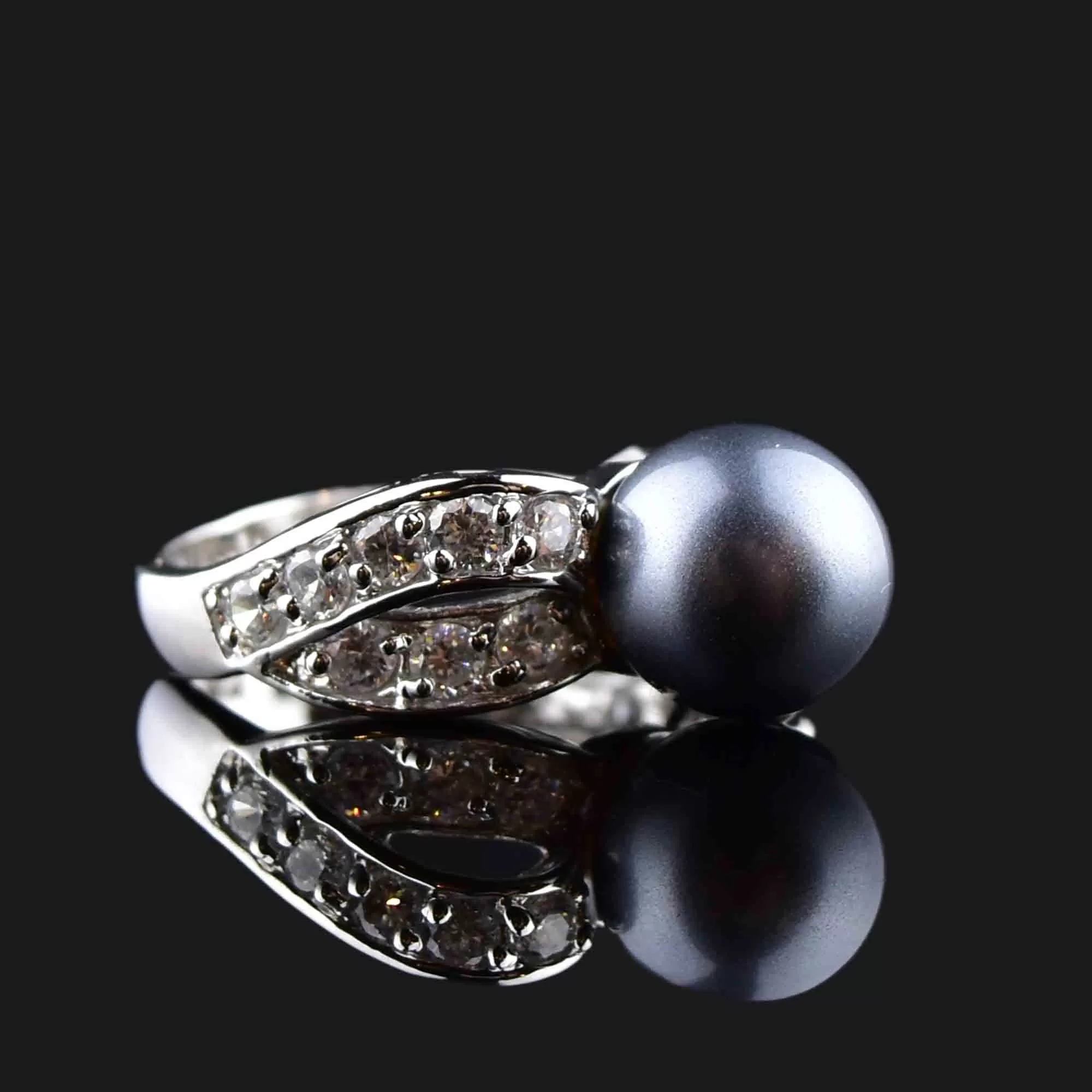 Silver Quartz Black Pearl Statement Ring