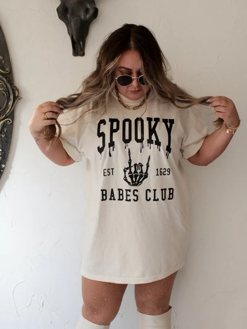 SPOOKY BABES TEE